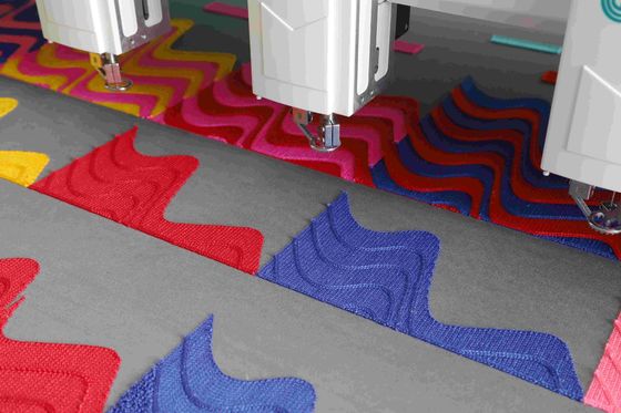 Accueil / Machine de broderie en chenille à tête multiple avec ordinateur à grand écran