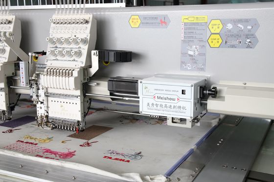Machine de broderie informatisée industrielle de 4500 kg 22 têtes 9 aiguilles