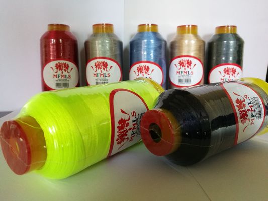 120D 100% polyester de broderie fil 5000 mètres par cône pour la broderie et la couture