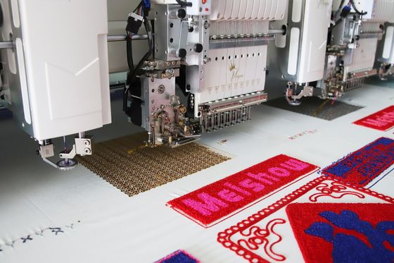 Machine de broderie de serviettes informatisée 15 têtes 13 langues